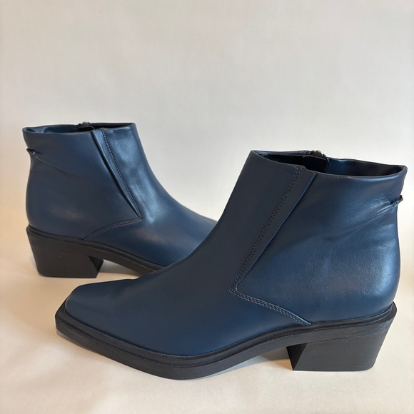 Franco Sarto  womens Forta Blue faux leather square wester moto ankle boots 8.5 - Picture 7 of 11
